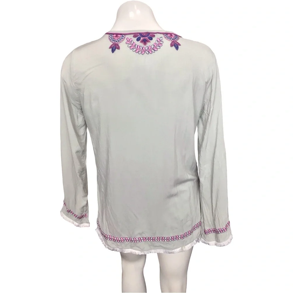 Love Stitch White Blouse with Purple‎ Embroidery